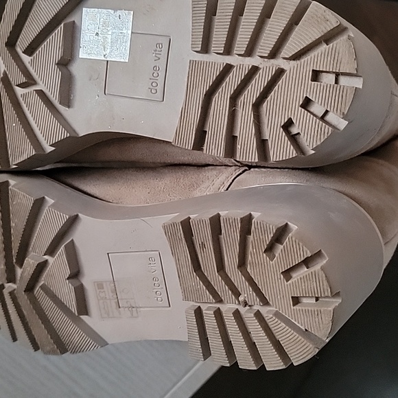 dolce vita suede Slip-On Booties - Picture 7 of 7